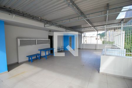 Apartamento à venda com 60m², 1 quarto e sem vaga Apartamento à venda com 60m², 1 quarto e sem vagaTerraço