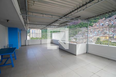 Apartamento à venda com 60m², 1 quarto e sem vaga Apartamento à venda com 60m², 1 quarto e sem vagaTerraço