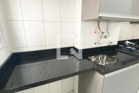 Apartamento para alugar com 57m², 2 quartos e 1 vagaÁrea de Serviço
