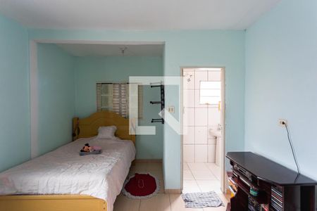 sala/suíte de casa para alugar com 2 quartos, 40m² em Vila Menk, Osasco