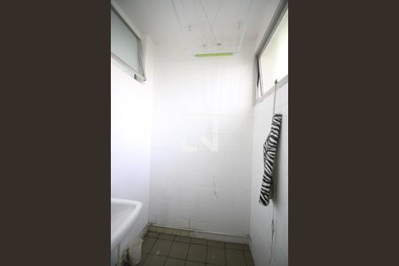 Apartamento para alugar com 68m², 2 quartos e 1 vagaarea de serviço