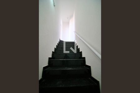 Apartamento à venda com 110m², 2 quartos e 2 vagasEscada