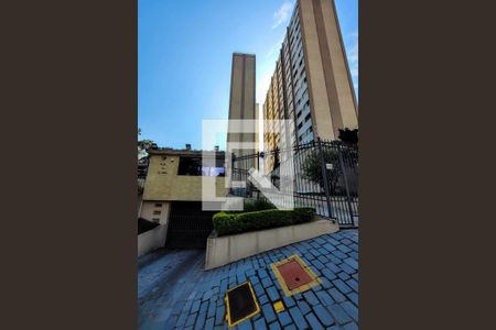 Apartamento à venda com 82m², 3 quartos e 1 vaga Apartamento à venda com 82m², 3 quartos e 1 vagaFachada