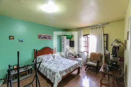 Casa à venda com 210m², 4 quartos e 2 vagasSuíte