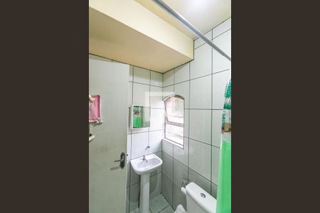 Casa à venda com 210m², 4 quartos e 2 vagasBanheiro