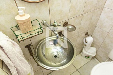 Casa à venda com 210m², 4 quartos e 2 vagasLavabo