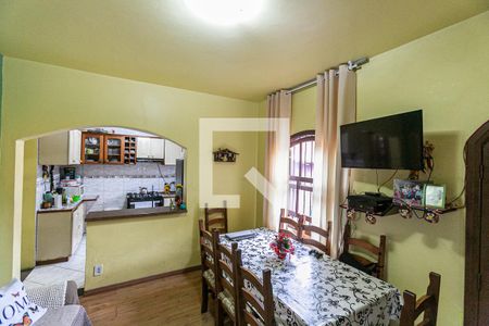 Sala de casa à venda com 4 quartos, 210m² em Hípica, Porto Alegre