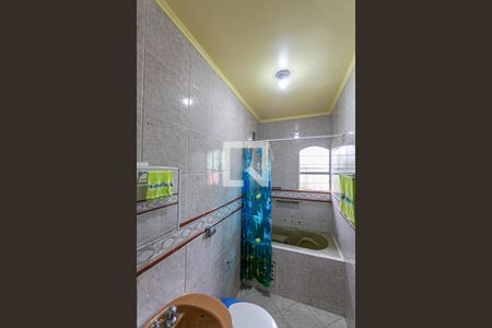 Casa à venda com 210m², 4 quartos e 2 vagasBanheiro