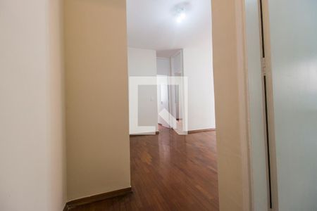 Entrada de apartamento para alugar com 3 quartos, 82m² em Alphaville Industrial, Barueri