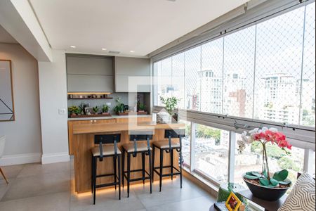 Varanda de apartamento à venda com 3 quartos, 120m² em Vila Olímpia, São Paulo