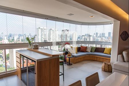 Varanda de apartamento à venda com 3 quartos, 120m² em Vila Olímpia, São Paulo
