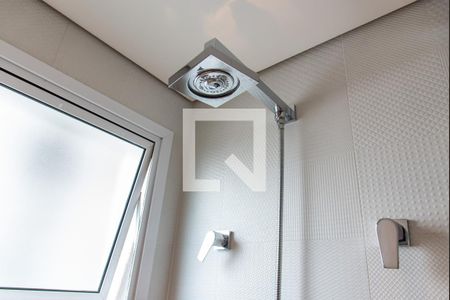 Apartamento à venda com 120m², 3 quartos e 3 vagasChuveiro