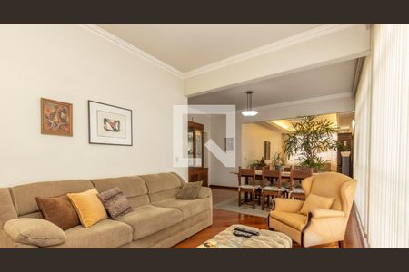 Apartamento para alugar com 140m², 4 quartos e 2 vagas