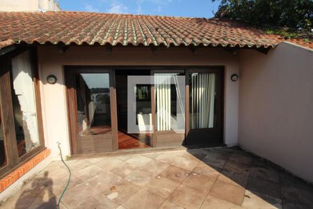 Casa à venda com 700m², 4 quartos e 7 vagasSacada da Sala 2