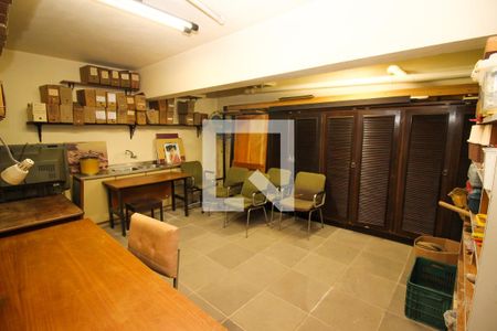 Casa à venda com 700m², 4 quartos e 7 vagasDeposito 2