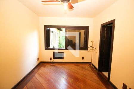 Casa à venda com 700m², 4 quartos e 7 vagasSuíte 3