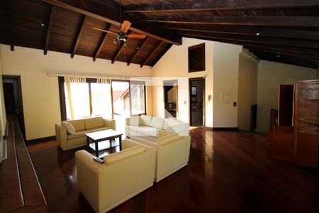 Casa à venda com 700m², 4 quartos e 7 vagasSala 2