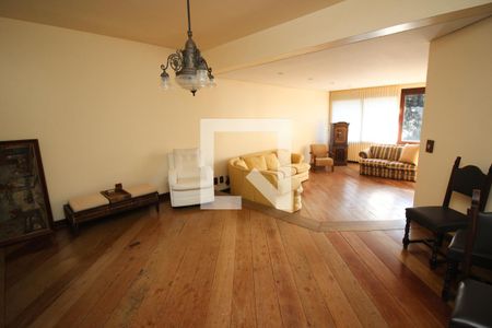 Sala 1 de casa à venda com 4 quartos, 700m² em Tristeza, Porto Alegre