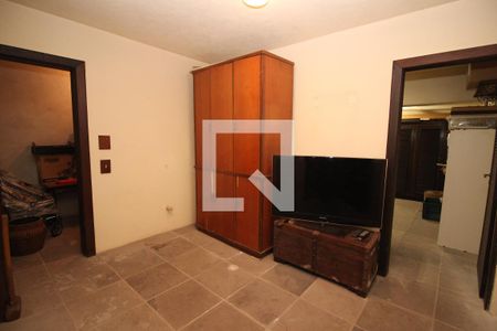 Casa à venda com 700m², 4 quartos e 7 vagasDeposito 1