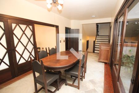 Casa à venda com 700m², 4 quartos e 7 vagasSala de Jantar