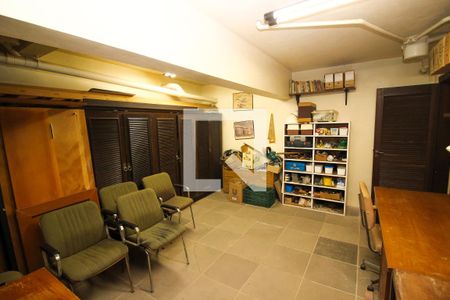 Casa à venda com 700m², 4 quartos e 7 vagasDeposito 2