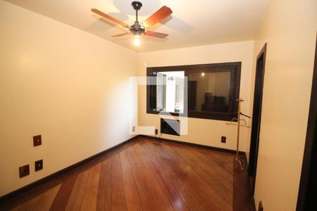 Casa à venda com 700m², 4 quartos e 7 vagasSuíte 3