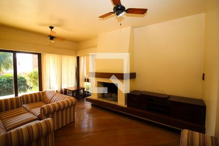 Casa à venda com 700m², 4 quartos e 7 vagasSala de TV