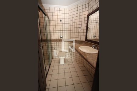 Casa à venda com 700m², 4 quartos e 7 vagasBanheiro da Suíte 2