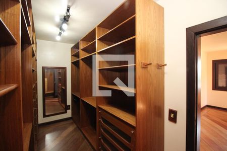 Casa à venda com 700m², 4 quartos e 7 vagasCloset da suíte 1