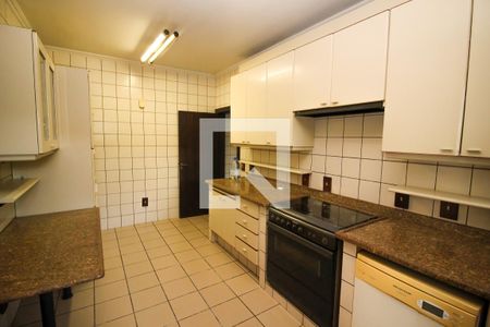 Casa à venda com 700m², 4 quartos e 7 vagasCozinha