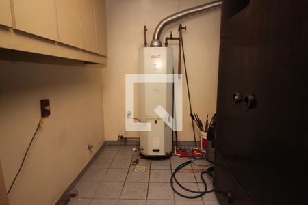 Casa à venda com 700m², 4 quartos e 7 vagasAquecedor