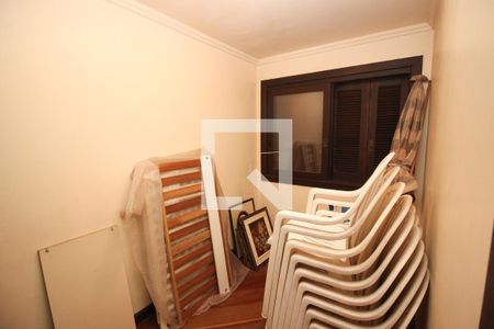 Casa à venda com 700m², 4 quartos e 7 vagasQuarto de Serviço