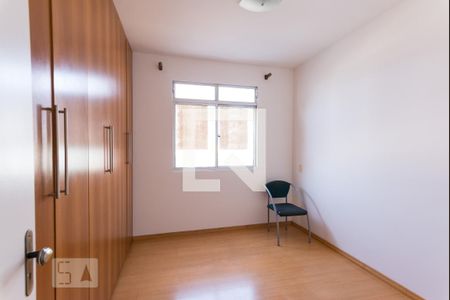 Apartamento para alugar com 3 quartos, 180m² em Santa Rosa, Belo Horizonte
