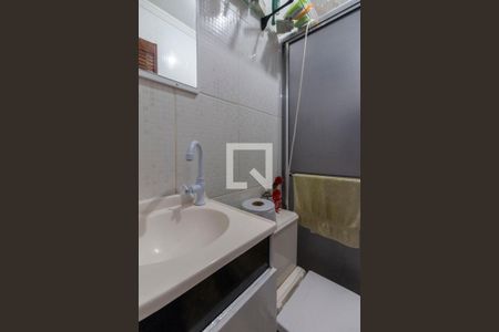 Casa à venda com 180m², 5 quartos e 1 vagaBanheiro Suite 2