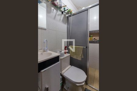 Casa à venda com 180m², 5 quartos e 1 vagaBanheiro Suite 2