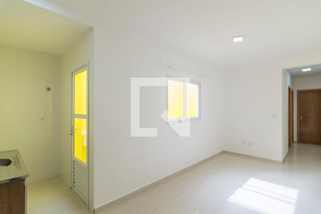 Sala de apartamento para alugar com 2 quartos, 47m² em Vila Camilopolis, Santo André