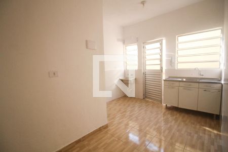 Casa para alugar com 35m², 1 quarto e sem vagacozinha