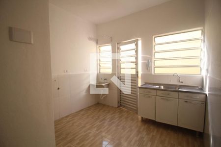 cozinha de casa para alugar com 1 quarto, 35m² em Carandiru, São Paulo