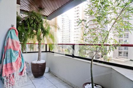 Varanda de apartamento à venda com 4 quartos, 143m² em Chora Menino, São Paulo