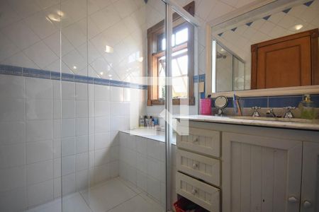 Casa à venda com 550m², 5 quartos e 6 vagasBanheiro da suíte 5