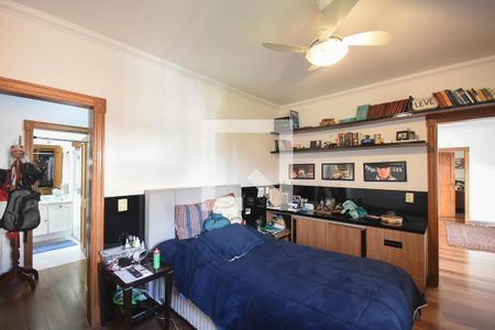 Casa à venda com 550m², 5 quartos e 6 vagasSuíte 2