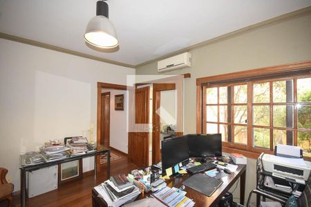 Casa à venda com 550m², 5 quartos e 6 vagasEscritório ou síte 1