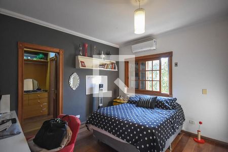 Casa à venda com 550m², 5 quartos e 6 vagasSuíte 5