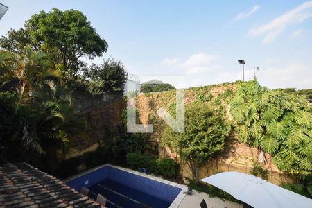 Casa à venda com 550m², 5 quartos e 6 vagasVista da suíte 4