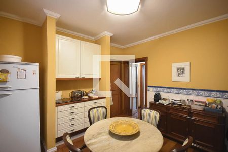 Casa à venda com 550m², 5 quartos e 6 vagasSala de almoço