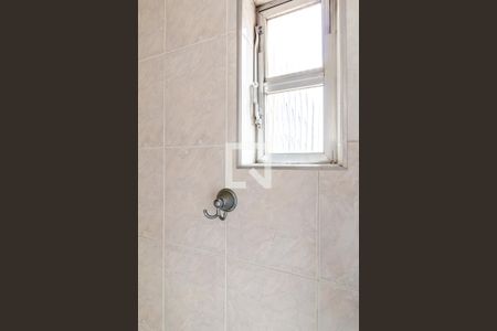 Apartamento à venda com 92m², 2 quartos e sem vaga Apartamento à venda com 92m², 2 quartos e sem vagaBanheiro de Serviço