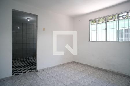 Quarto de casa para alugar com 1 quarto, 30m² em Vila Araguaia, São Paulo