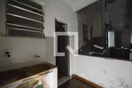 Área de Serviço de apartamento para alugar com 2 quartos, 56m² em Olaria, Rio de Janeiro