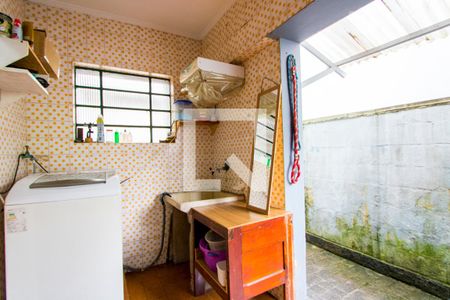 Casa à venda com 157m², 3 quartos e 2 vagas Casa à venda com 157m², 3 quartos e 2 vagasÁrea de serviço