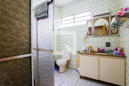 Casa à venda com 157m², 3 quartos e 2 vagas Casa à venda com 157m², 3 quartos e 2 vagasBanheiro